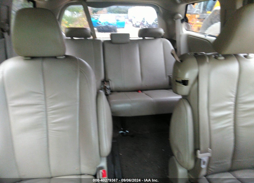 2012 TOYOTA SIENNA XLE V6 8 PASSENGER VIN: 5TDYK3DC1CS238685