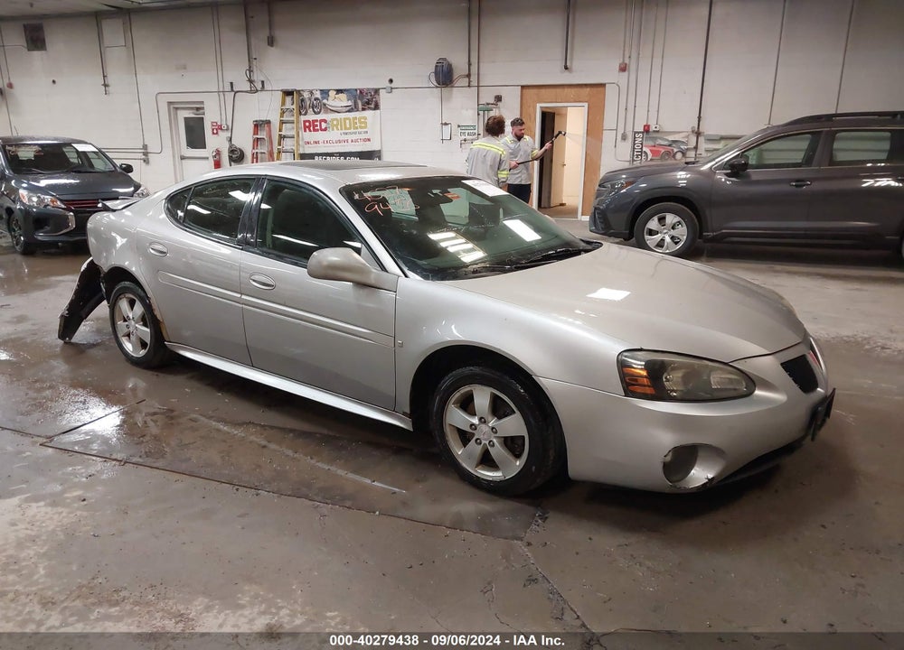 2008 PONTIAC GRAND PRIX VIN: 2G2WP552781128138
