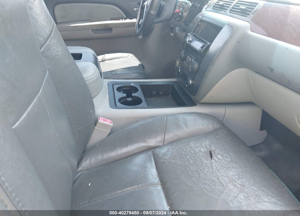 2007 GMC YUKON XL 1500 SLE VIN: 1GKFC16J57J306675