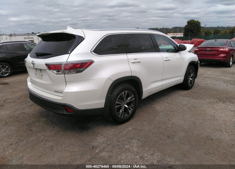 2016 TOYOTA HIGHLANDER XLE V6 VIN: 5TDJKRFH5GS243178