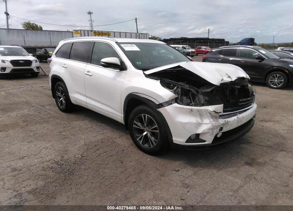 2016 TOYOTA HIGHLANDER XLE V6 VIN: 5TDJKRFH5GS243178