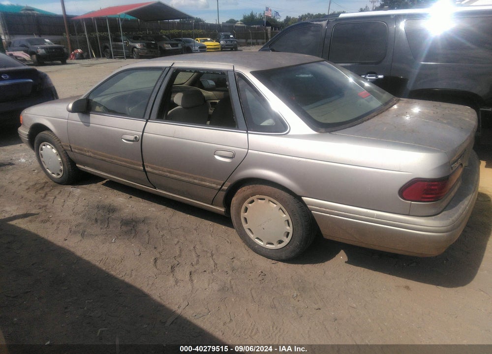 1995 FORD TAURUS GL/SE VIN: 1FALP52U5SA268907