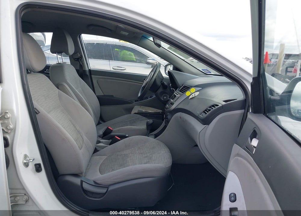 2017 HYUNDAI ACCENT SE VIN: KMHCT4AE0HU373884