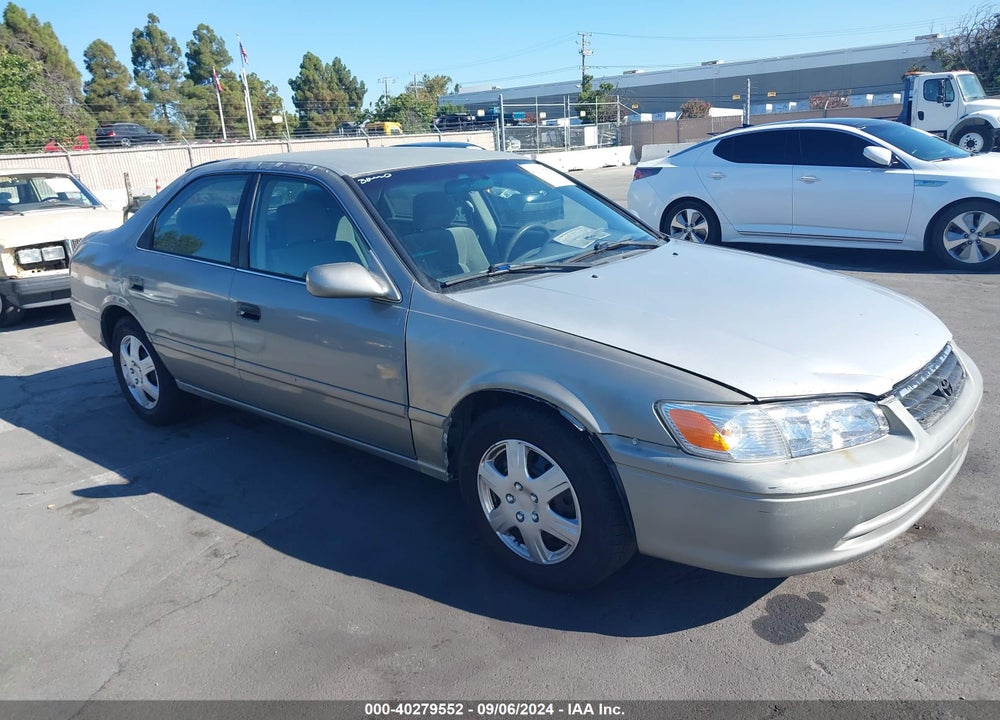 2001 TOYOTA CAMRY LE VIN: JT2BG22K910547728