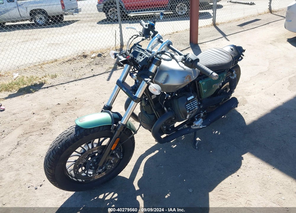 2021 MOTO GUZZI V9 BOBBER VIN: ZGUMAUB03MM000055
