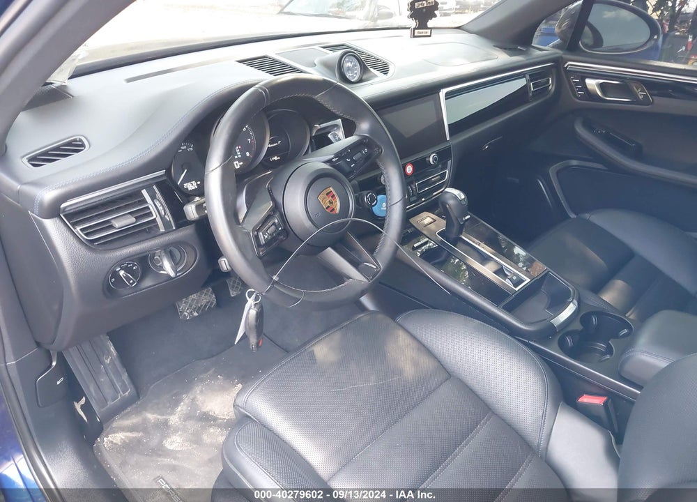 2023 PORSCHE MACAN T VIN: WP1AA2A55PLB01372