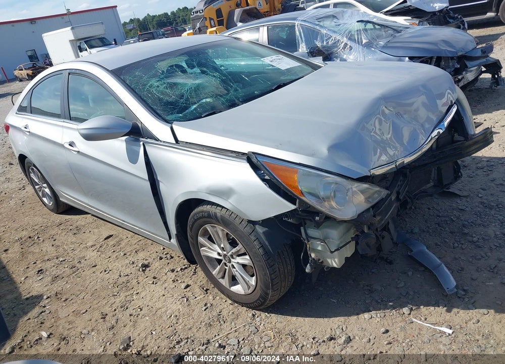 2013 HYUNDAI SONATA GLS VIN: 5NPEB4AC5DH802942