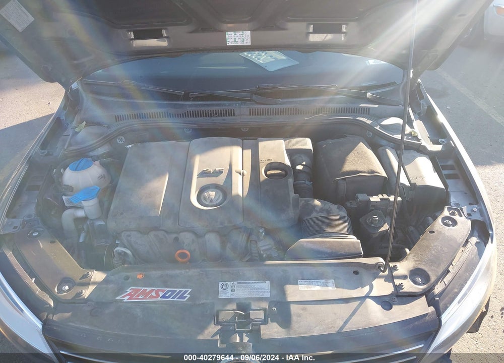 2013 VOLKSWAGEN JETTA 2.5L SE VIN: 3VWDX7AJ3DM261670