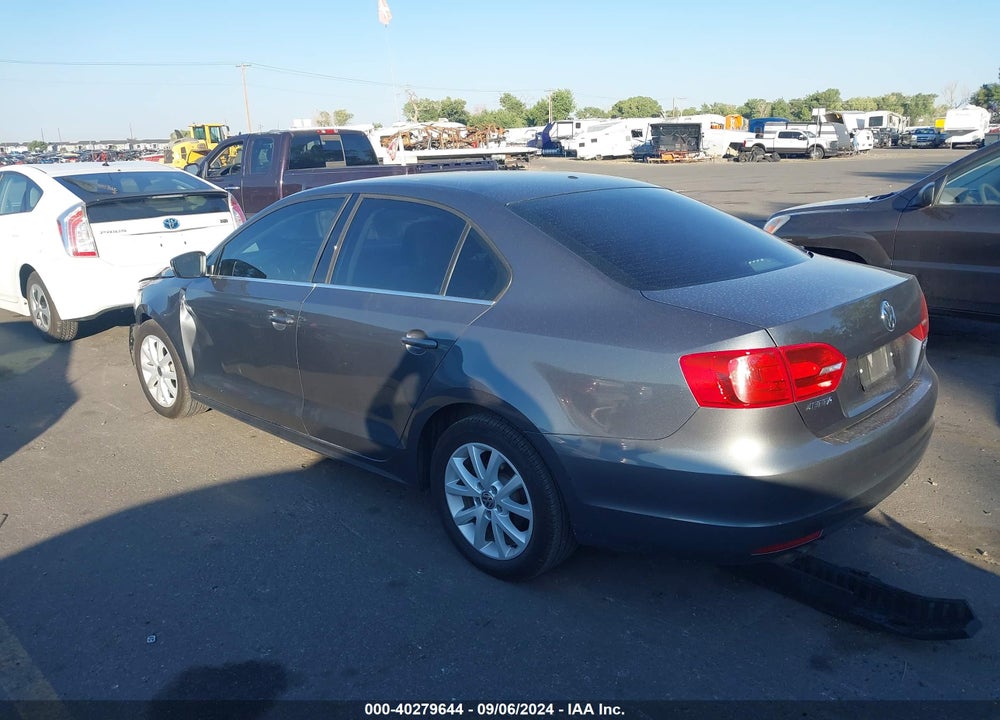 2013 VOLKSWAGEN JETTA 2.5L SE VIN: 3VWDX7AJ3DM261670
