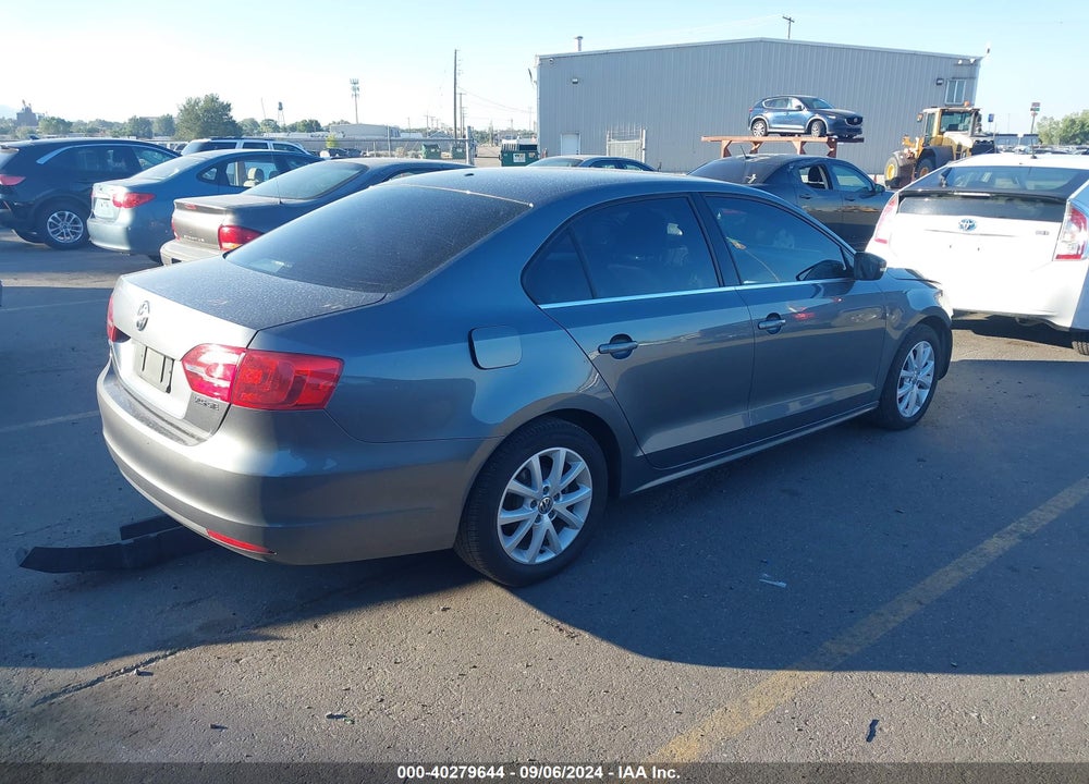 2013 VOLKSWAGEN JETTA 2.5L SE VIN: 3VWDX7AJ3DM261670