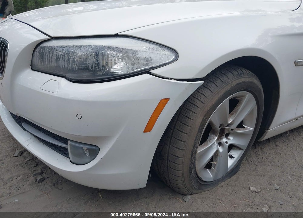 2013 BMW 528I XDRIVE VIN: WBAXH5C52DD111611