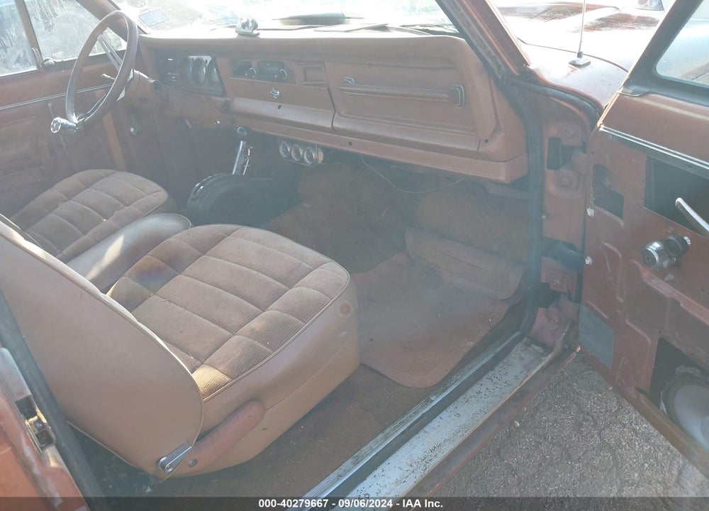 1983 JEEP TRUCK J10 VIN: 1JTCN26NXDT007795