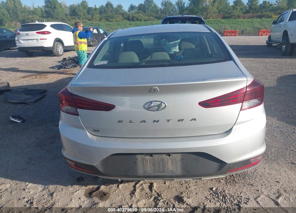 2019 HYUNDAI ELANTRA SE VIN: 5NPD74LF9KH464964