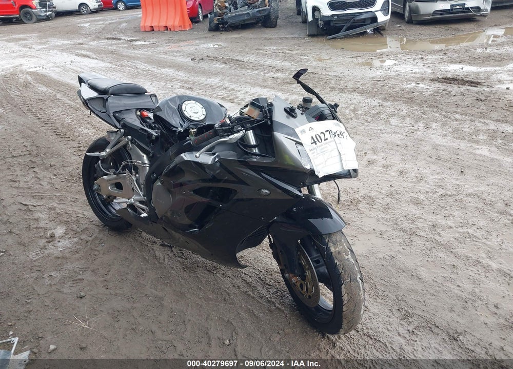 2005 HONDA CBR1000 RR VIN: JH2SC57045M103691