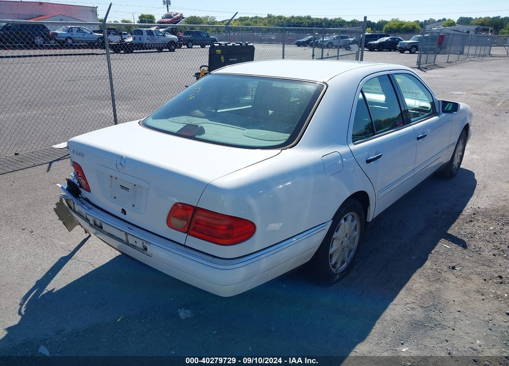 1998 MERCEDES-BENZ E 320 VIN: WDBJF65F2WA531463