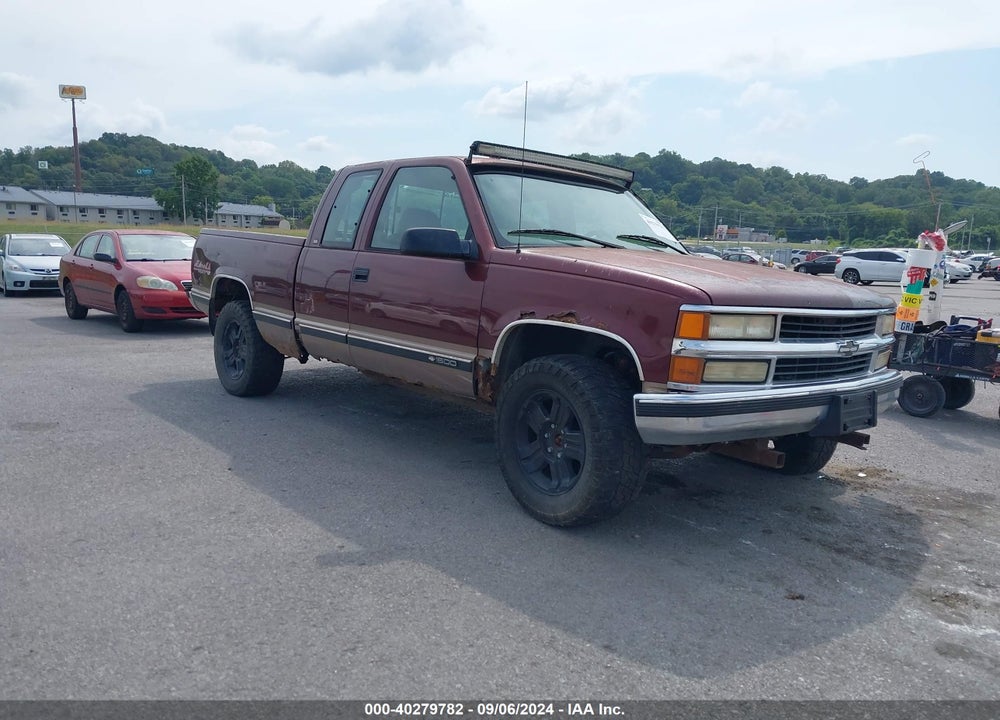 1998 CHEVROLET K1500 FLEETSIDE VIN: 2GCEK19RXW1181189