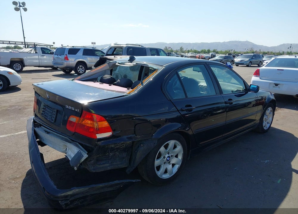 2005 BMW 325XI VIN: WBAEU33455PR14556