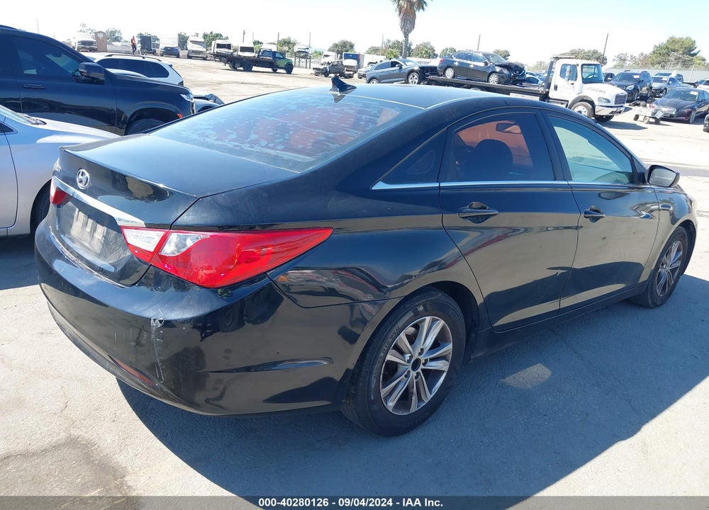 2011 HYUNDAI SONATA VIN: 5NPEB4AC2BH243265
