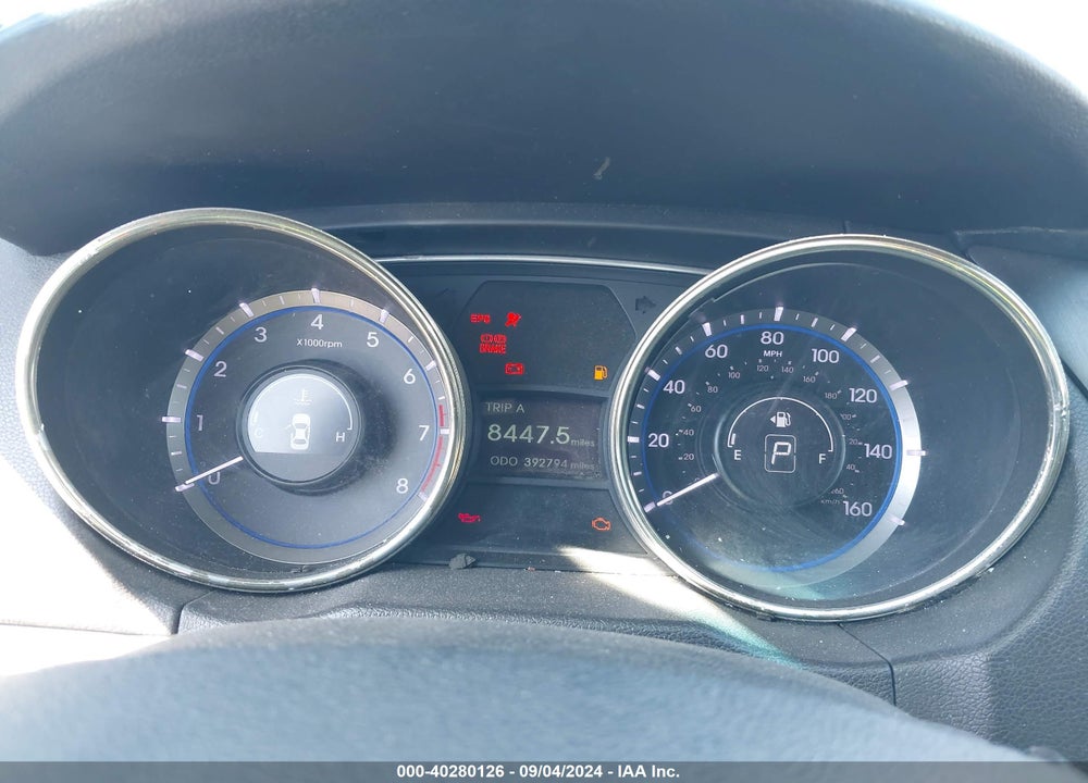 2011 HYUNDAI SONATA VIN: 5NPEB4AC2BH243265
