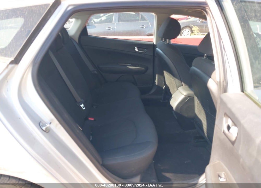 2019 KIA OPTIMA LX VIN: 5XXGT4L32KG286325