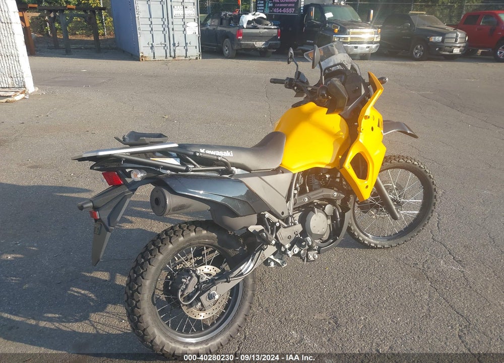 2023 KAWASAKI KL650 J VIN: ML5KLEJ12PDA17581