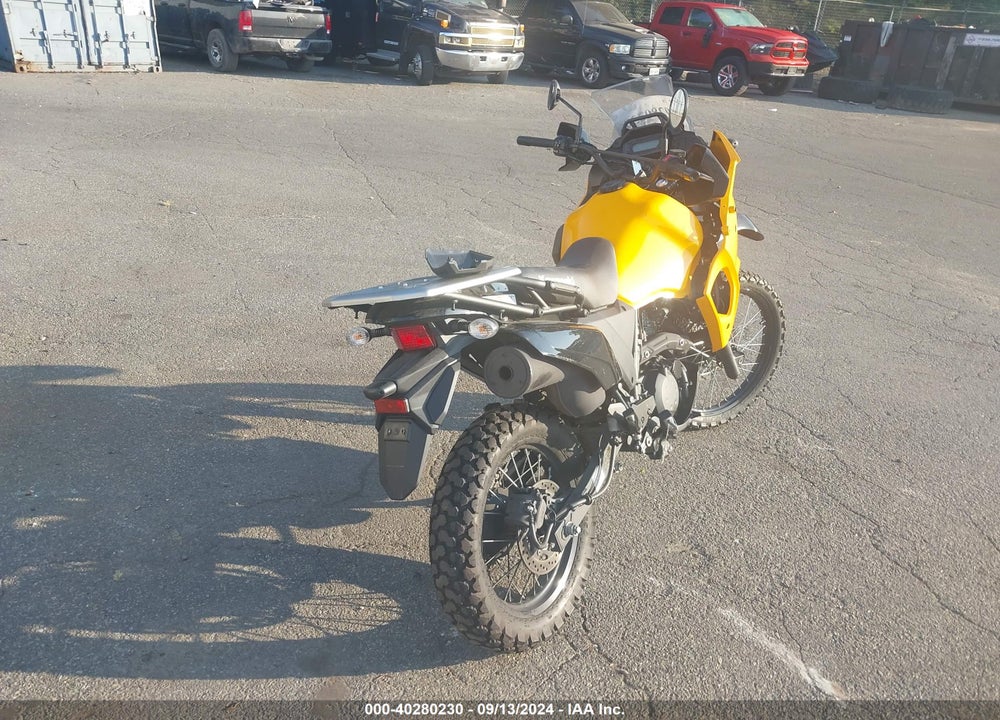 2023 KAWASAKI KL650 J VIN: ML5KLEJ12PDA17581