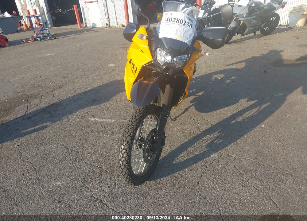 2023 KAWASAKI KL650 J VIN: ML5KLEJ12PDA17581