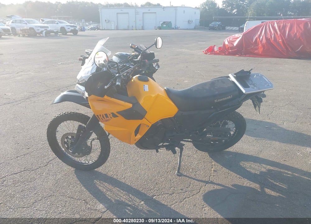 2023 KAWASAKI KL650 J VIN: ML5KLEJ12PDA17581