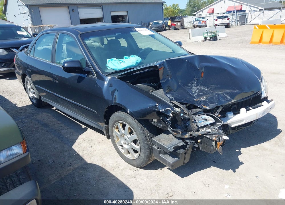 2002 HONDA ACCORD 2.3 SE VIN: 1HGCG56702A107798
