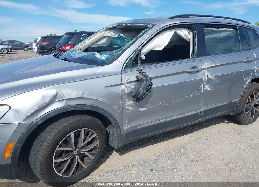 2021 VOLKSWAGEN TIGUAN 2.0T SE/2.0T SE R-LINE BLACK/2.0T SEL VIN: 3VV2B7AXXMM041568