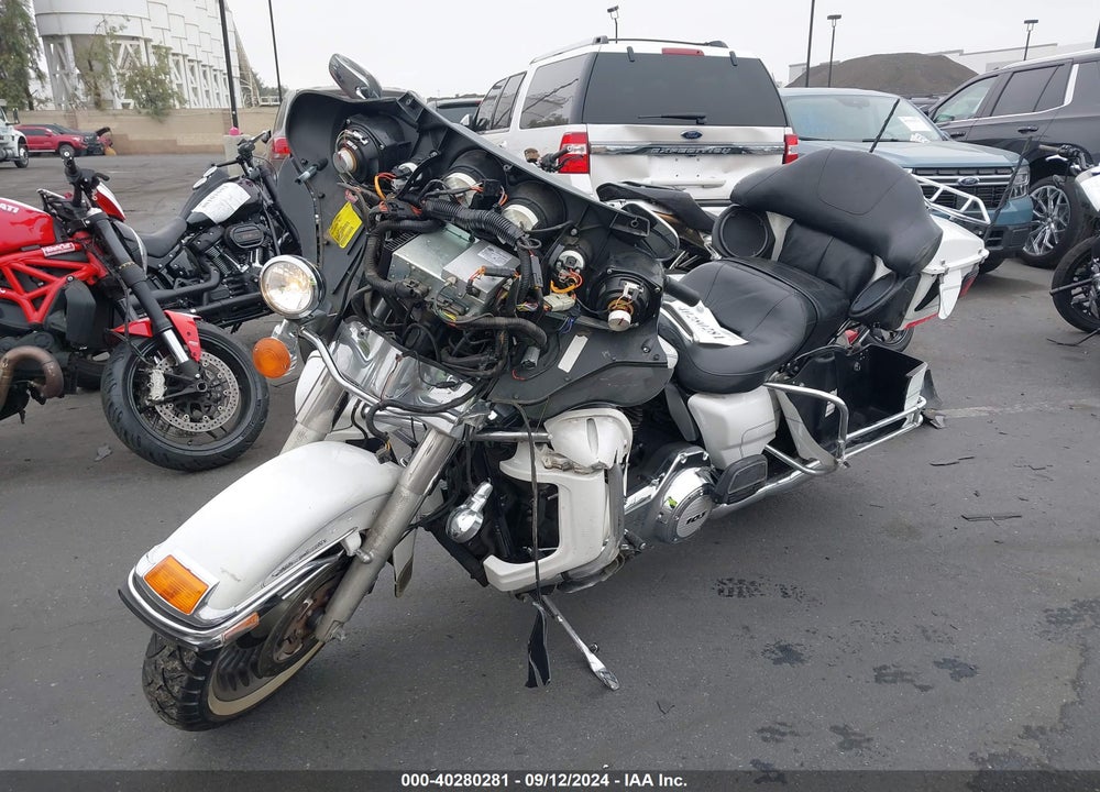 2013 HARLEY-DAVIDSON FLHTCU ULTRA CLASSIC ELECTRA GLD VIN: 1HD1FCM18DB652753