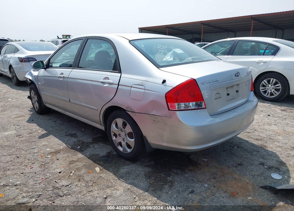 2009 KIA SPECTRA LX VIN: KNAFE221395627205