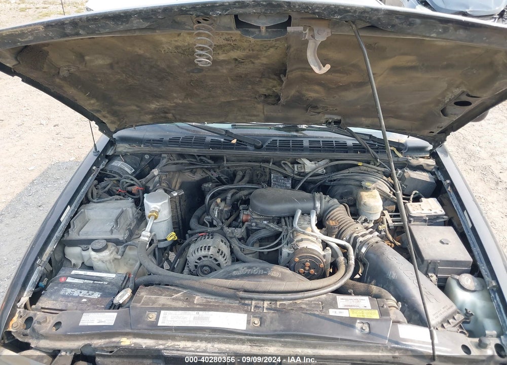 2003 CHEVROLET S-10 LS VIN: 1GCCT19X938273373