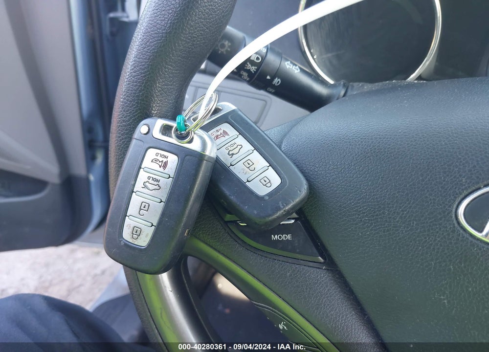 2013 HYUNDAI SONATA HYBRID VIN: KMHEC4A48DA083811