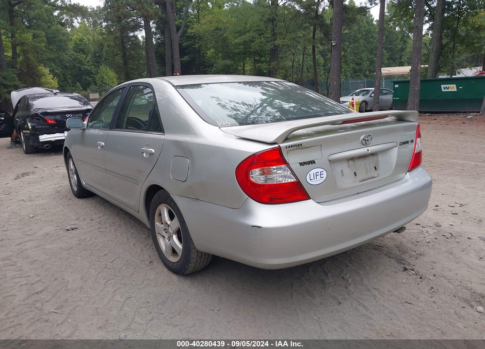 2002 TOYOTA CAMRY SE VIN: JTDBE32KX20041815