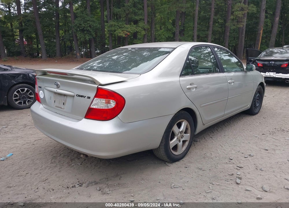 2002 TOYOTA CAMRY SE VIN: JTDBE32KX20041815