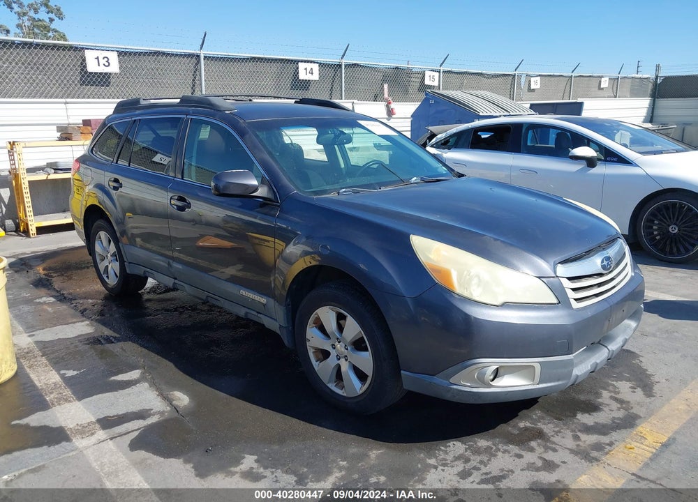 2010 SUBARU OUTBACK 2.5I PREMIUM VIN: 4S4BRBCC4A3354289