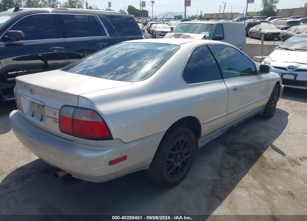 1996 HONDA ACCORD EX/EX-R VIN: 1HGCD7153TA000790