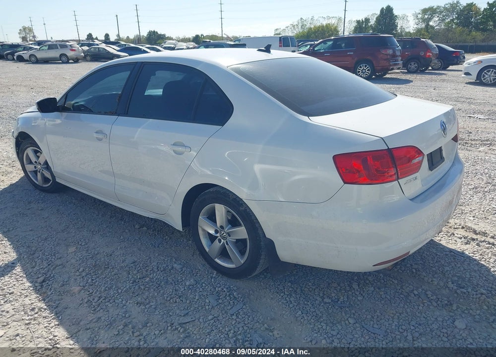 2012 VOLKSWAGEN JETTA 2.0L TDI VIN: 3VWLL7AJ9CM335244