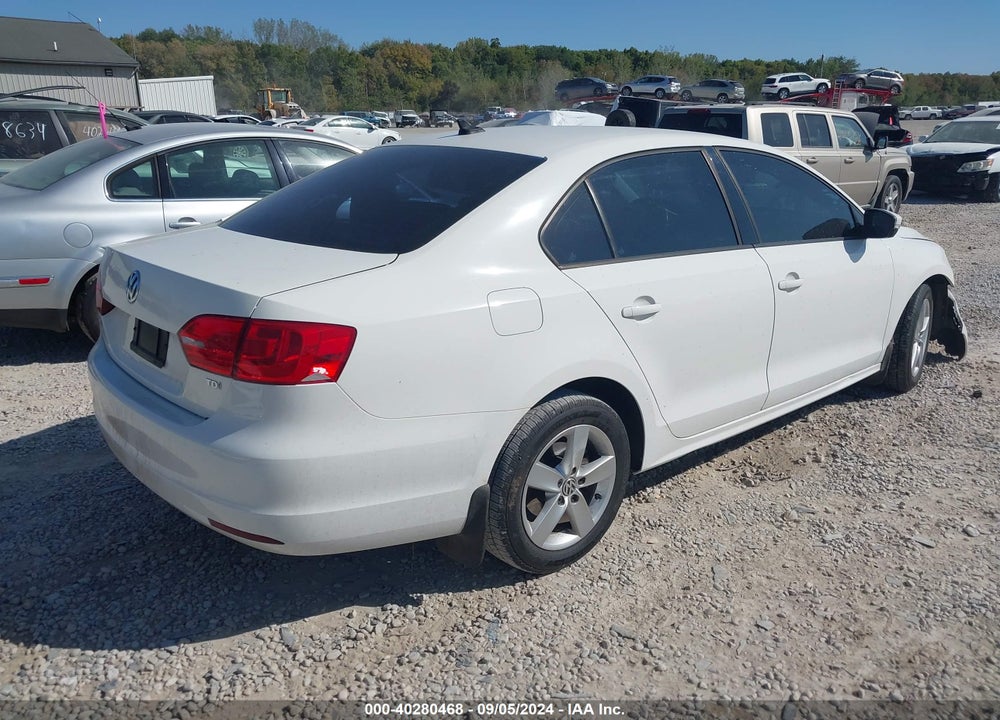 2012 VOLKSWAGEN JETTA 2.0L TDI VIN: 3VWLL7AJ9CM335244