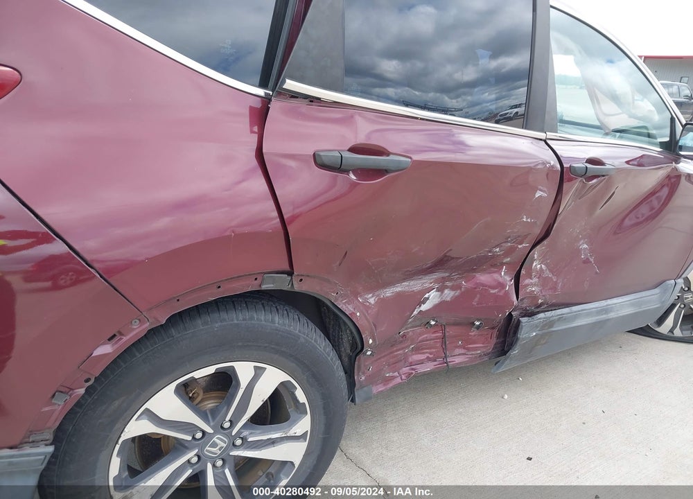 2017 HONDA CR-V LX VIN: 7FARW5H39HE009279