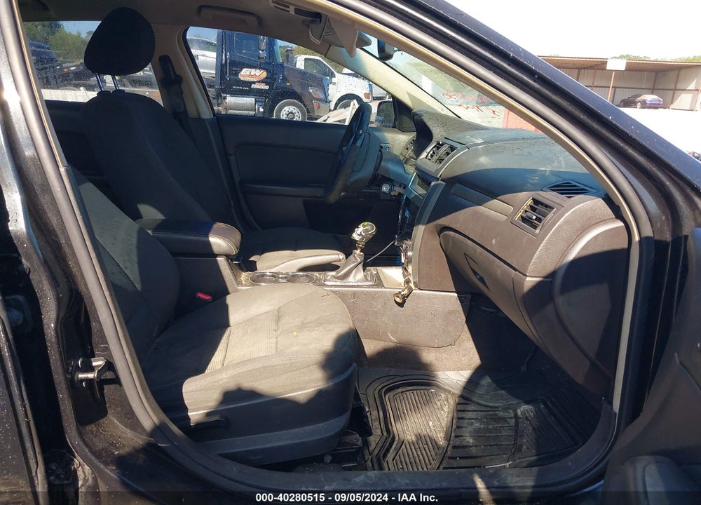 2010 FORD FUSION SE VIN: 3FAHP0HA1AR431644