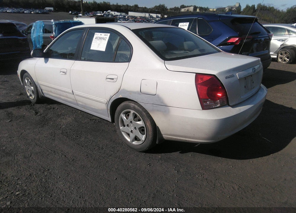 2005 HYUNDAI ELANTRA GLS/GT VIN: KMHDN46D35U195057