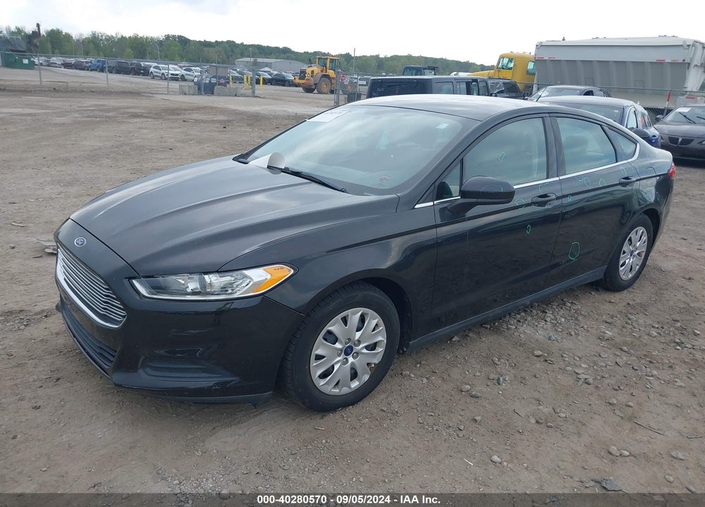 2013 FORD FUSION S VIN: 3FA6P0G72DR296207