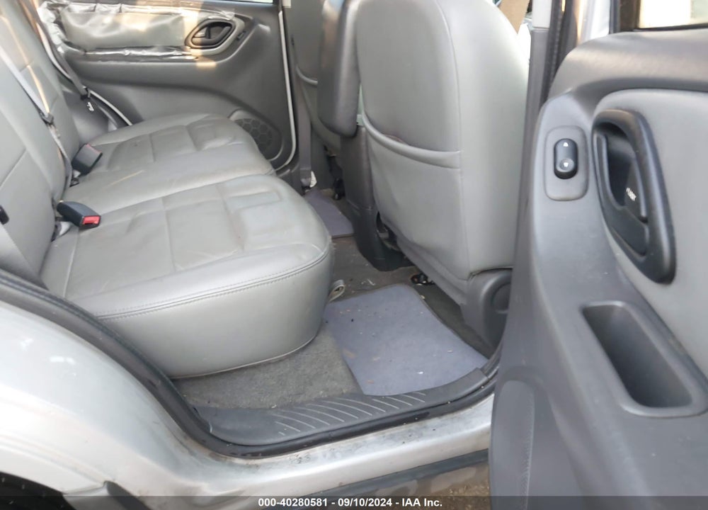 2005 FORD ESCAPE XLT VIN: 1FMYU93165KC70406