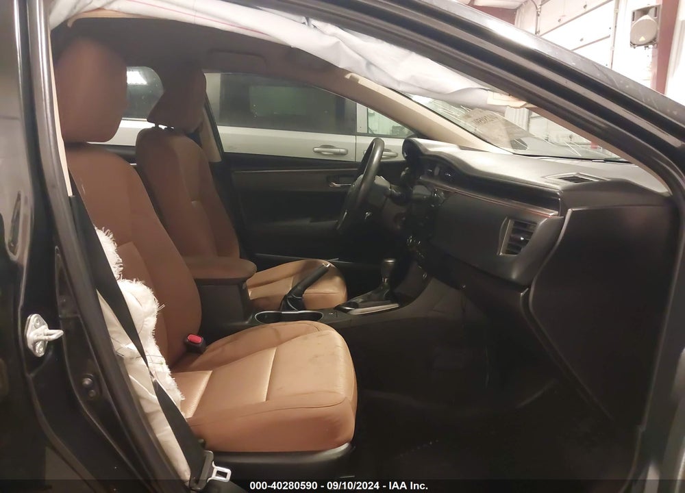 2014 TOYOTA COROLLA LE VIN: 5YFBURHE4EP022579