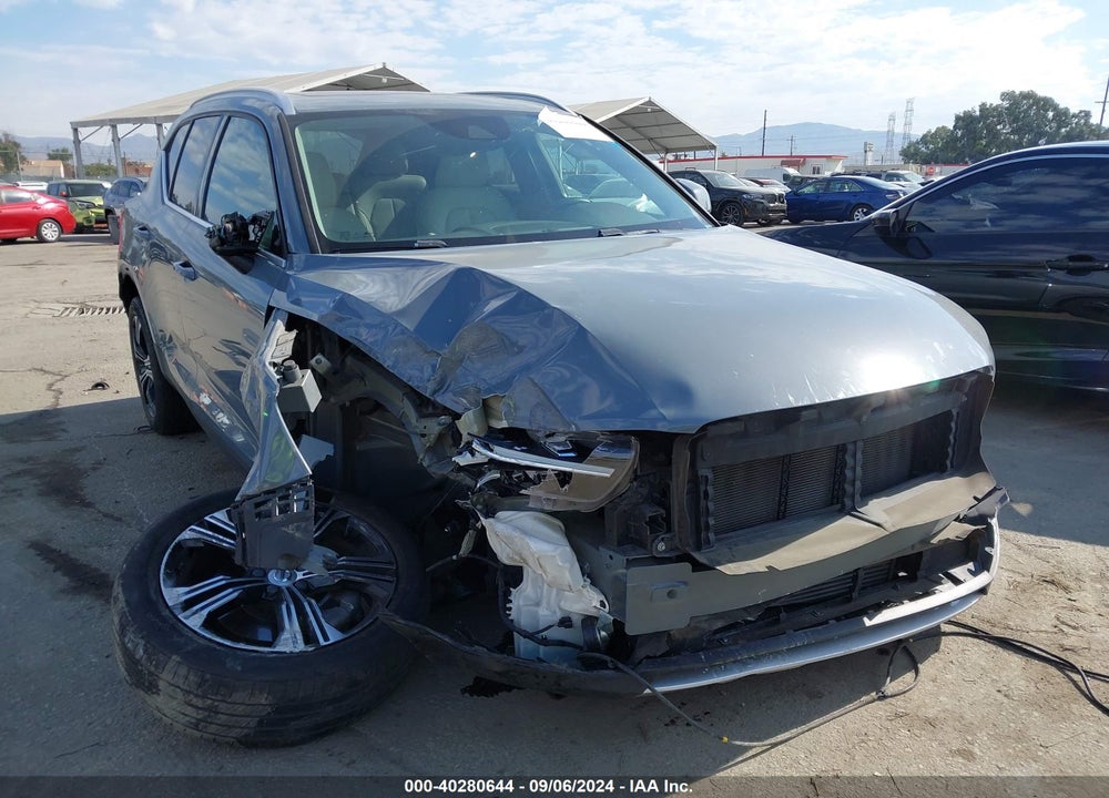2021 VOLVO XC40 T4 INSCRIPTION VIN: YV4AC2HL0M2407247