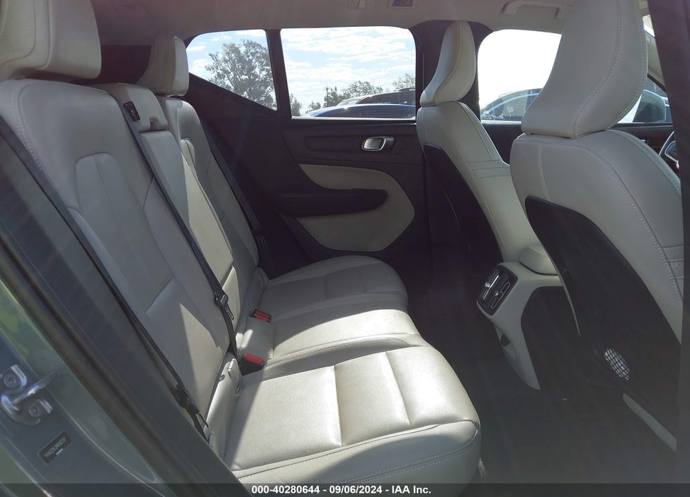 2021 VOLVO XC40 T4 INSCRIPTION VIN: YV4AC2HL0M2407247