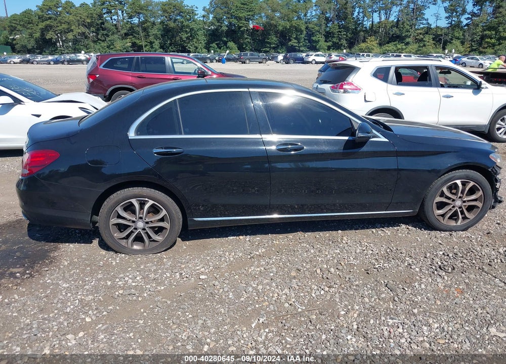 2017 MERCEDES-BENZ C 300 4MATIC/LUXURY 4MATIC/SPORT 4MATIC VIN: WDDWF4KB8HR241008
