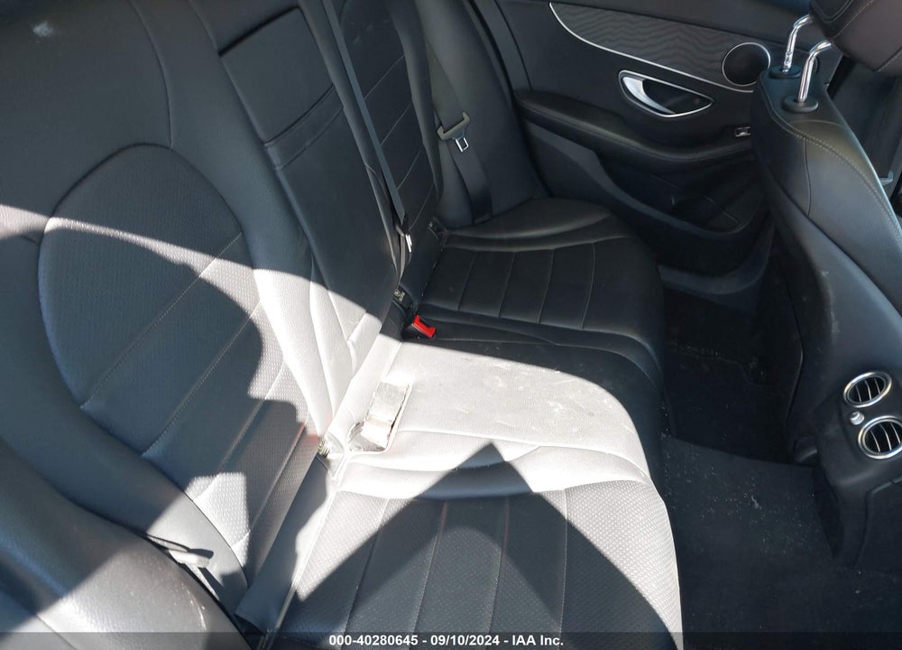 2017 MERCEDES-BENZ C 300 4MATIC/LUXURY 4MATIC/SPORT 4MATIC VIN: WDDWF4KB8HR241008